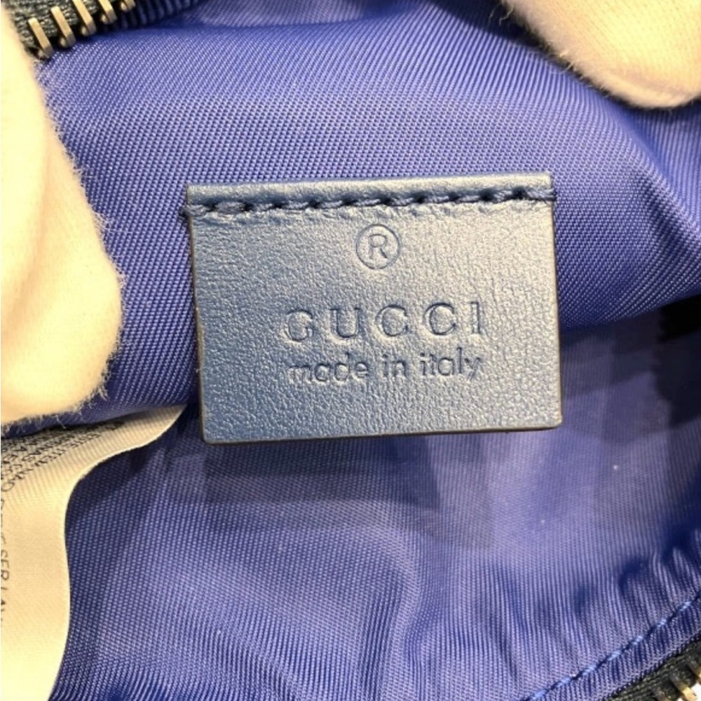 Gucci Blue Monogram Star Belt Bag with Red Accent - Picture 2 of 10
